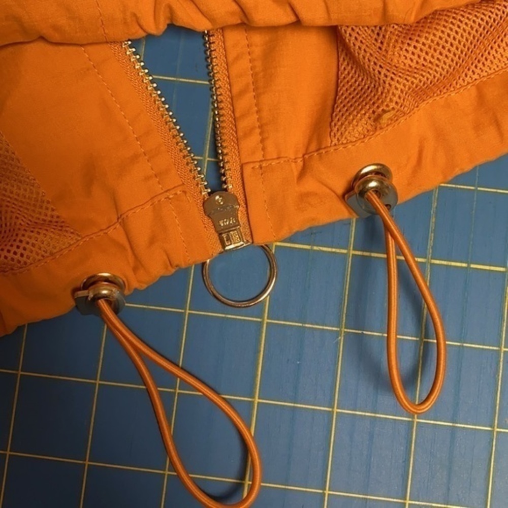 FOREVER 21 Yellow Windbreaker Jacket with Hood Small EUC - Picture 10 of 13